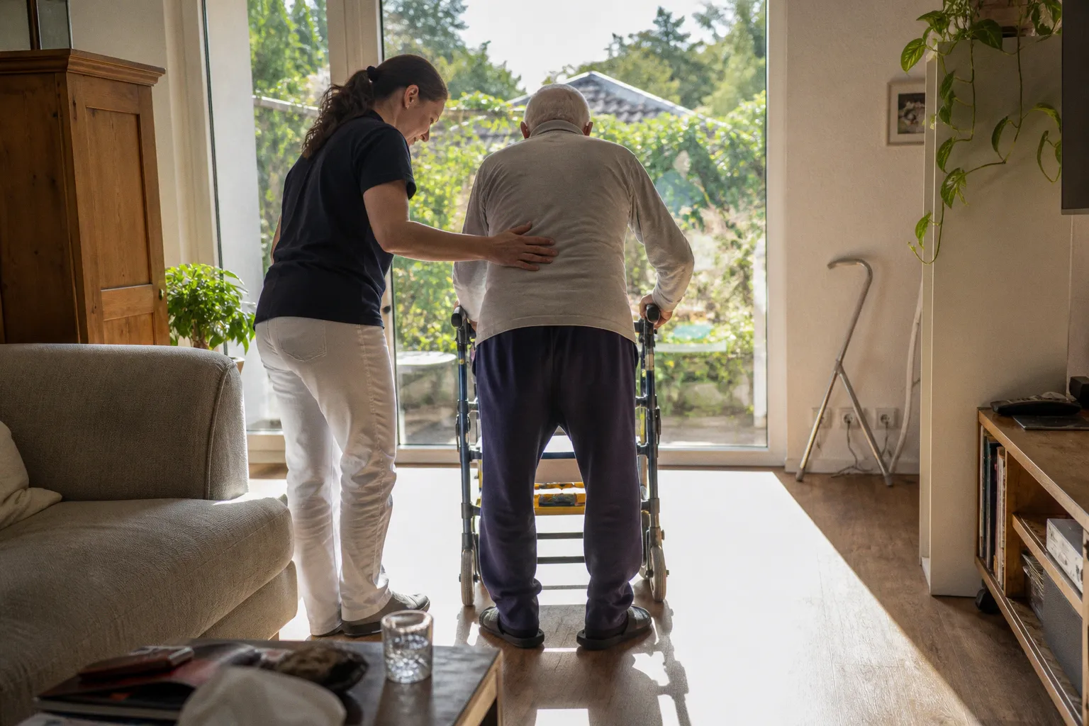 Mobile Physiotherapie nach Schlaganfall: Warum häusliche Pflege kein Selbstläufer ist